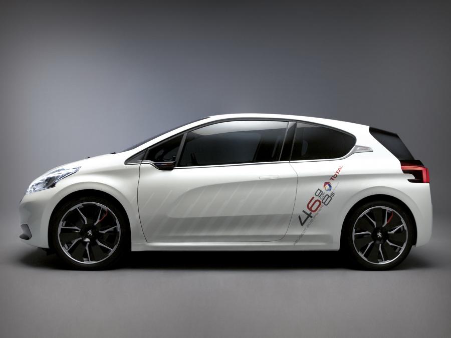  Peugeot 208 HYbrid FE Concept 2013 года  (фото 4 из 5)